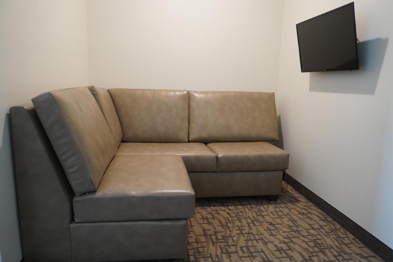 Comfort Inn & Suites Medina Екстериор снимка