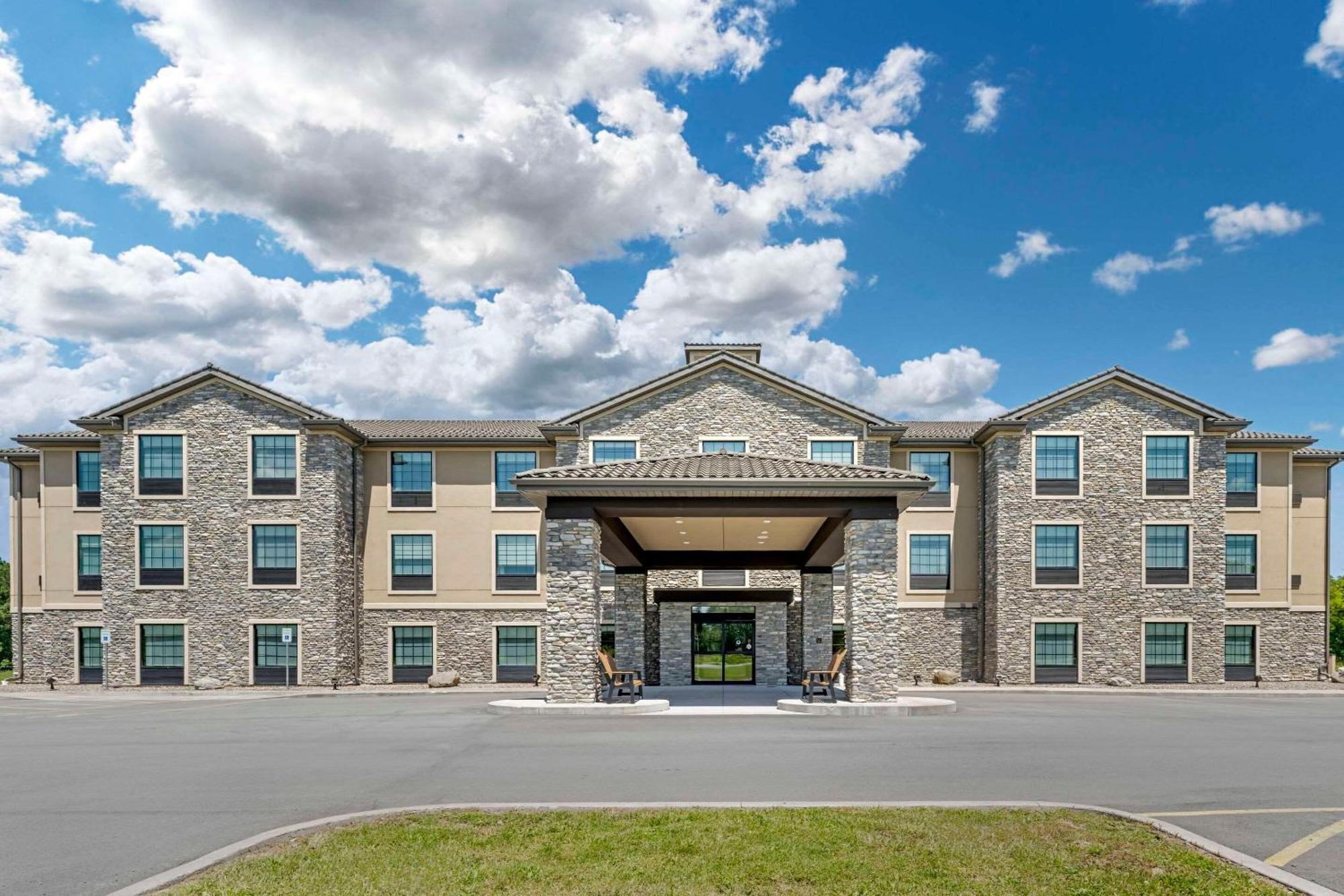 Comfort Inn & Suites Medina Екстериор снимка