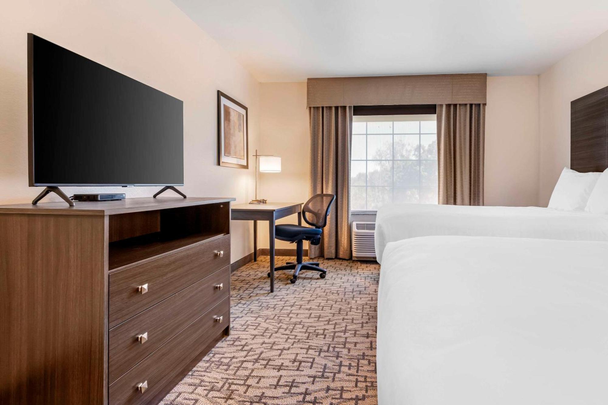 Comfort Inn & Suites Medina Екстериор снимка