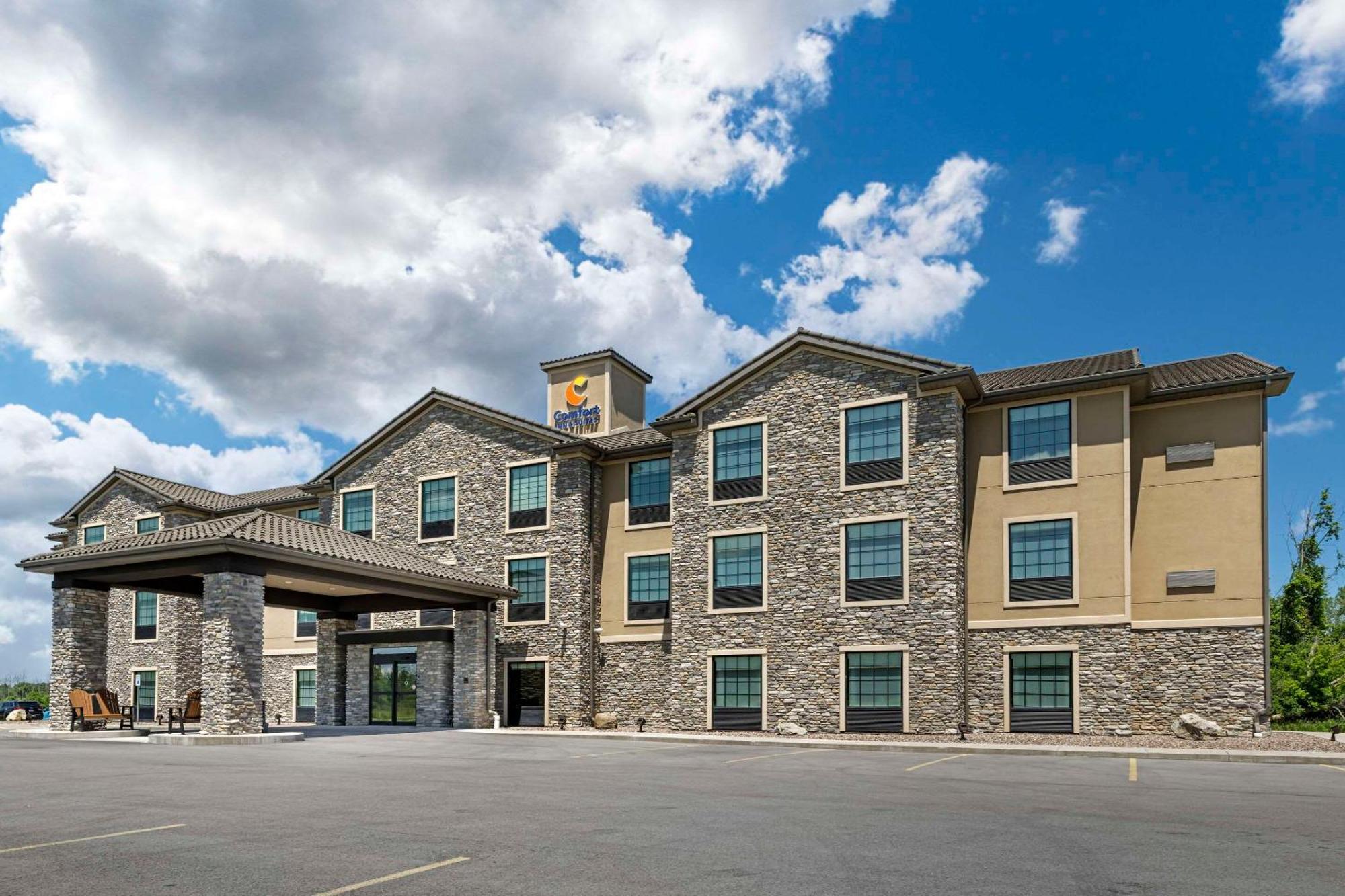 Comfort Inn & Suites Medina Екстериор снимка