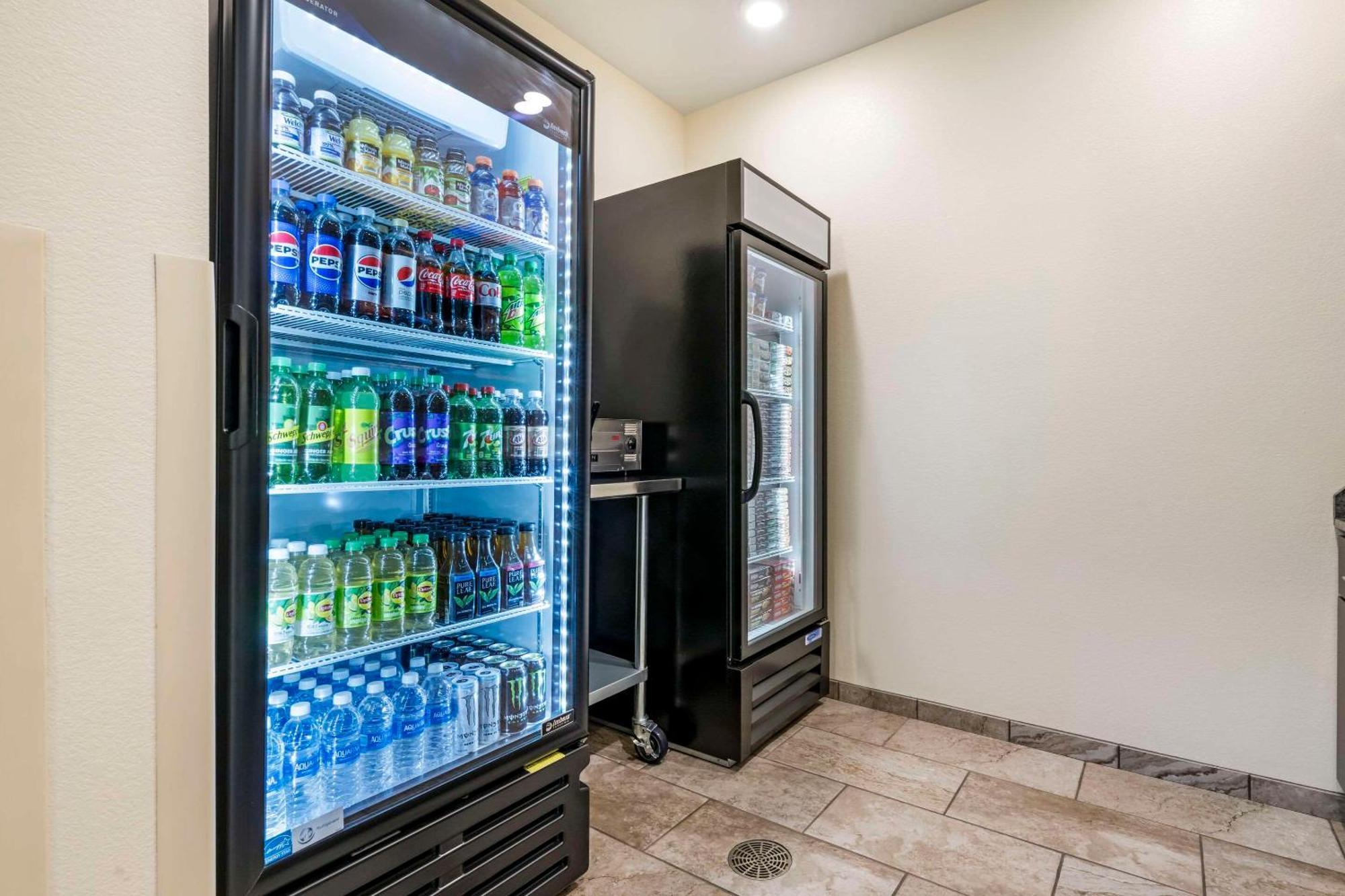 Comfort Inn & Suites Medina Екстериор снимка