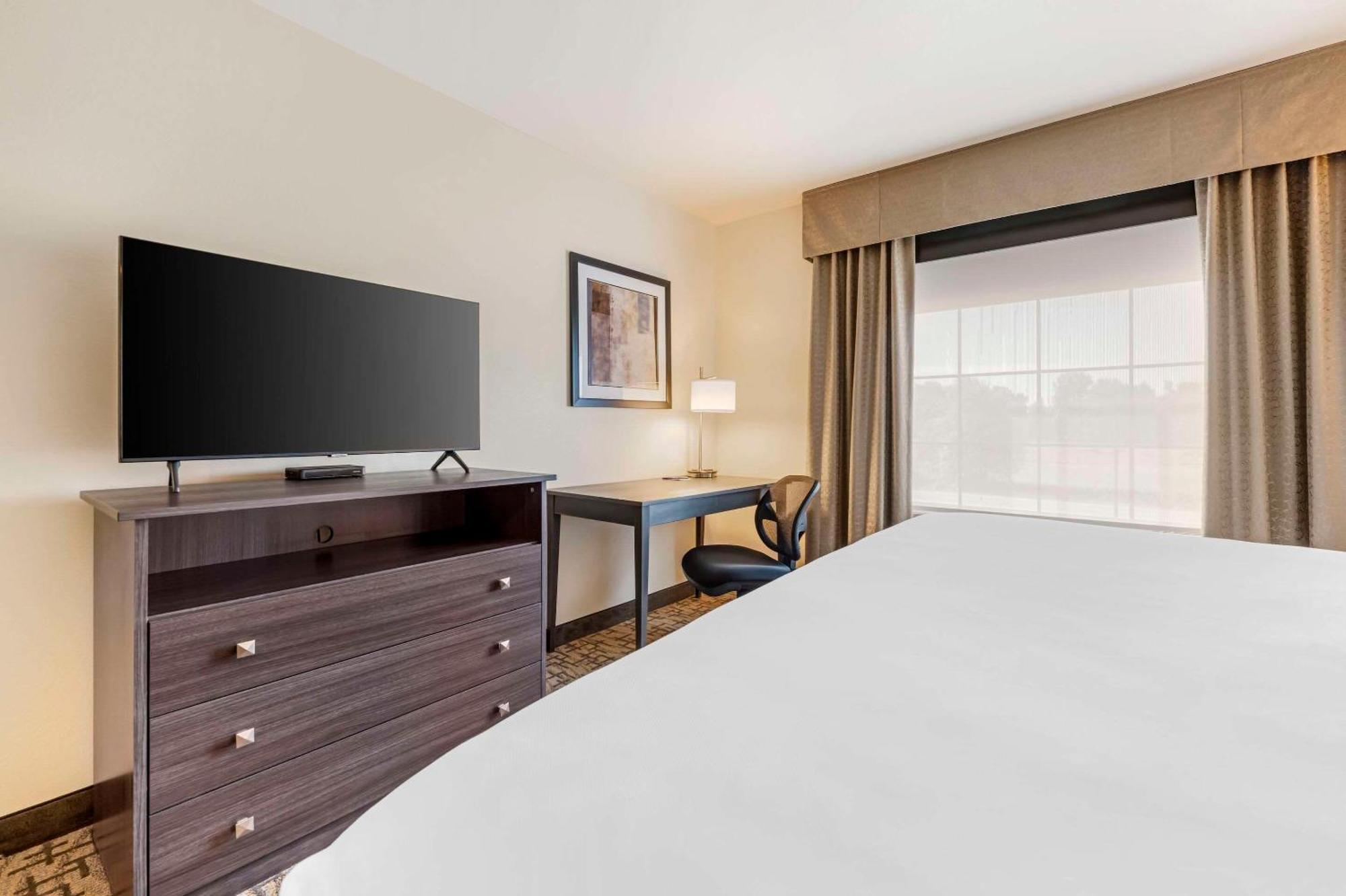 Comfort Inn & Suites Medina Екстериор снимка