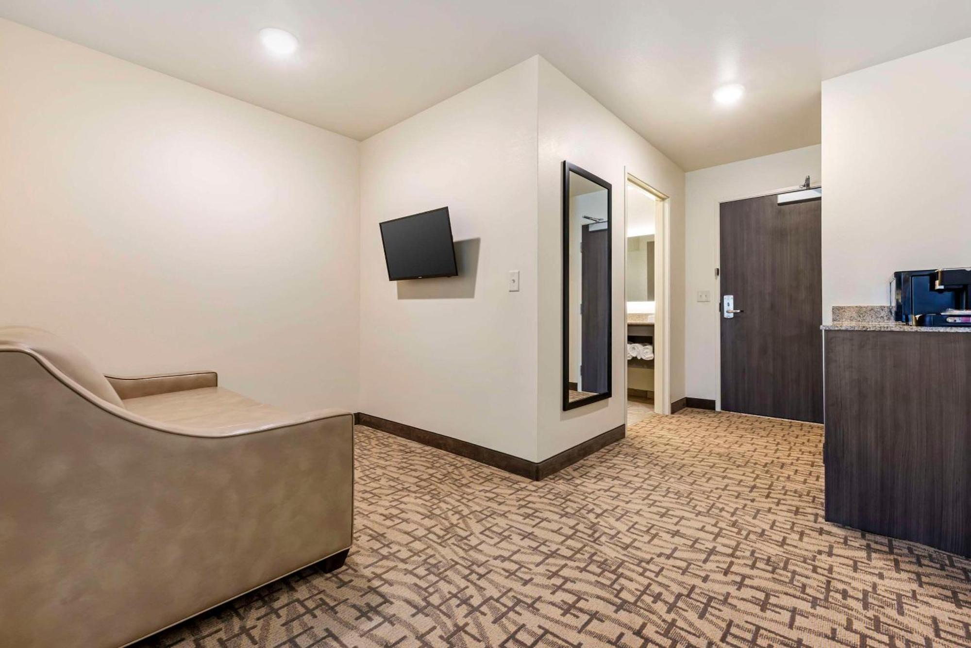 Comfort Inn & Suites Medina Екстериор снимка
